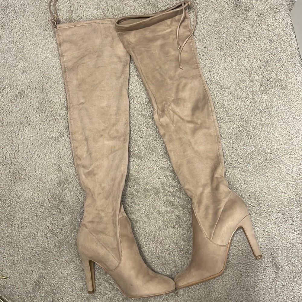 EXPRESS OVER THE KNEE BOOTS - BEIGE SIZE 8